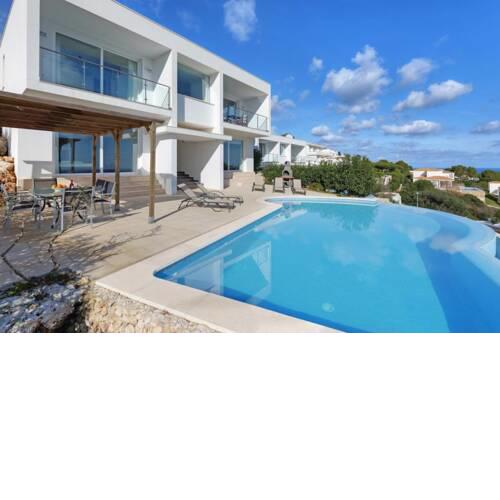 Arenal d'en Castell Villa Sleeps 8 with Pool Air Con and WiFi