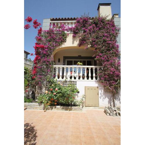 Arenda Pino alto ROSELLES adosado con piscina comunitaria