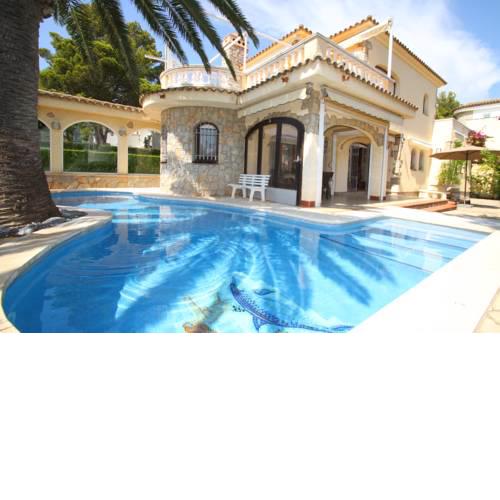 ARENDA Pino Alto Villa Magna