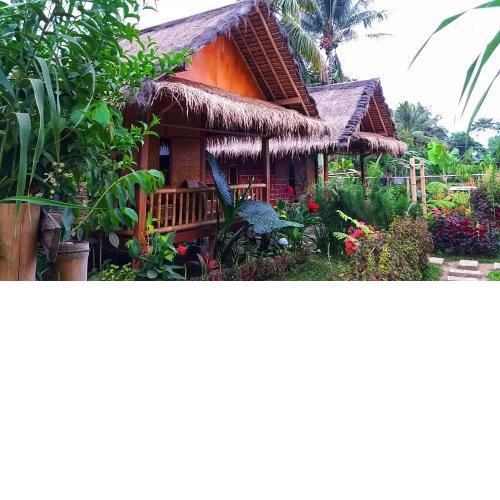 Ariel Bungalow Tetebatu