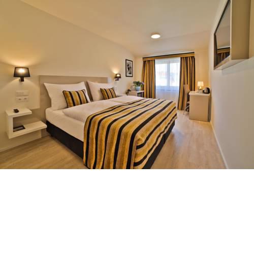 Ariston & Ariston Patio Hotel