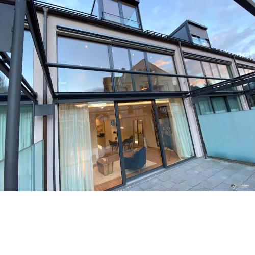 Art House - Luxuriöses Design Ferienhaus mit privatem Atelier und Südterrasse im Inntal - 149 qm