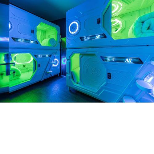 Art Seven Hostel Capsules