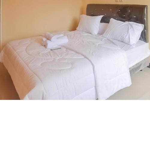 Artayya Puri Homestay near Terminal Purabaya Madiun