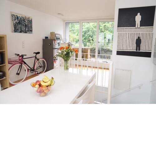 Artist Maisonette in the middle of the city