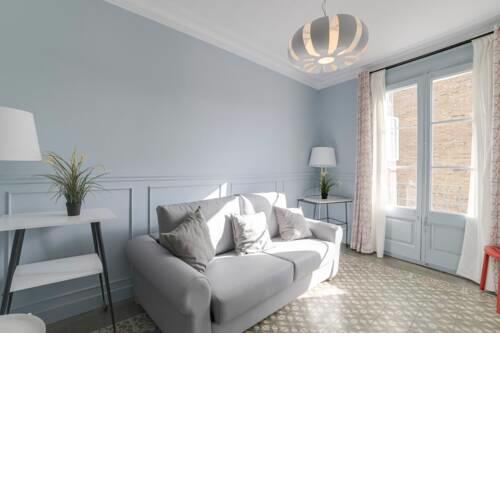 Artistic 3Bed wBalcony in Gracia