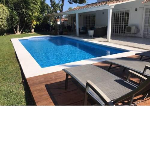 Artola Villa Sleeps 7 with Pool Air Con and WiFi