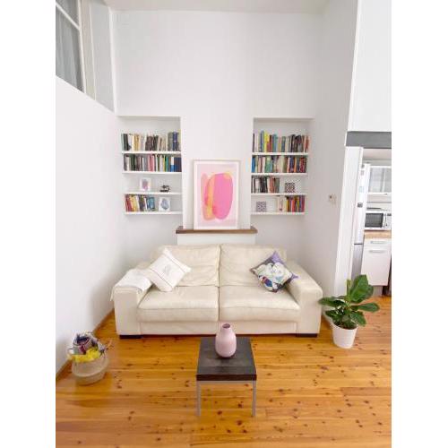 Artsy Apartment in Poble Sec - Plaza Espanya