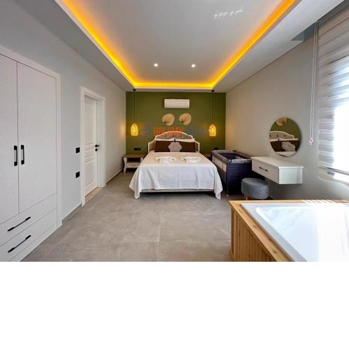 ARYA VILLA