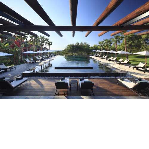 Asia Gardens Hotel & Thai Spa, a Royal Hideaway Hotel