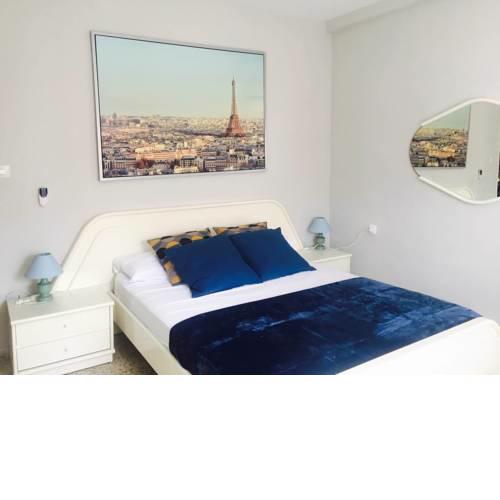 AT - Paris