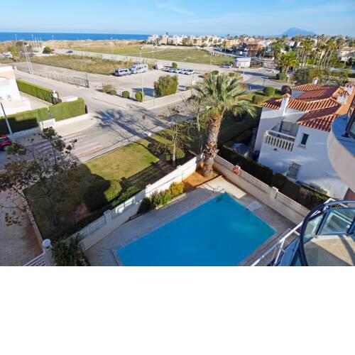 AT640 Dalí Playa Oliva Nova