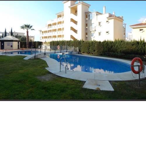 Ático 3 habitaciones Benalmadena Costa con jacuzzi y barbacoa privado