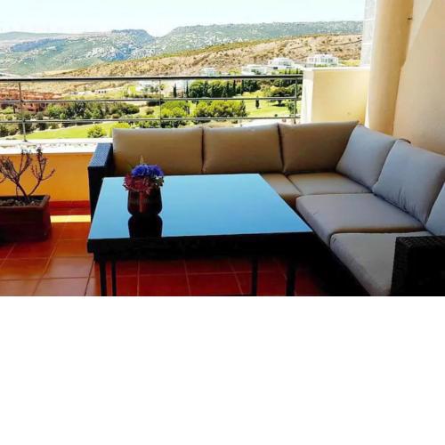 Ático con gran solarium y vistas en Casares Costa