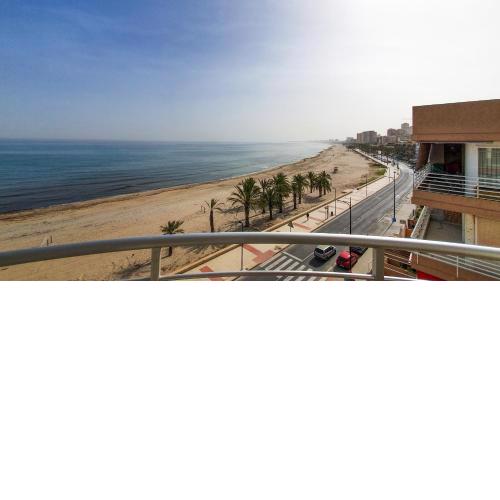 Ático con impresionantes vistas al mar