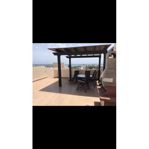 Atico con piscina privada vistas al mar