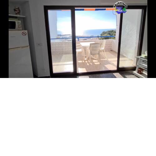 ATICO CON TERRAZA FRONTAL AL PUERTO MARINA Albert Villas