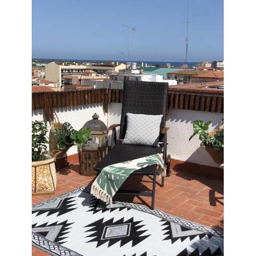 Ático con terraza y piscina en Malgrat de Mar