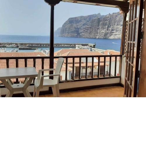 Ático Los Gigantes con VistasWIFI 600 Mbps Acceso Playa