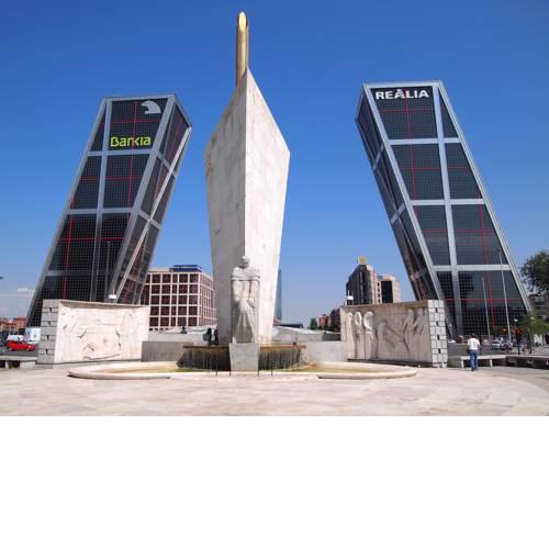Atico Puerta de Europa