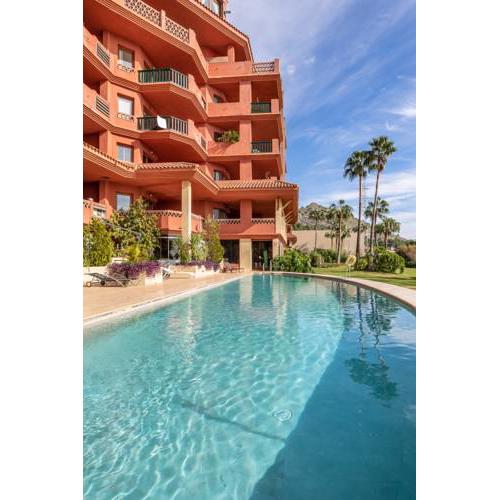 ATICO S RESERVA DEL HIGUERON,3 DORMITORIOS CON JACUZZI Y PISCINA