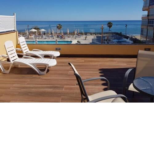 ATICO VISTAS AL MAR WIFI SOLARIUM PRIVADO