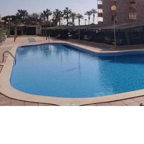 Atractivo apartamento con piscina cerca del mar