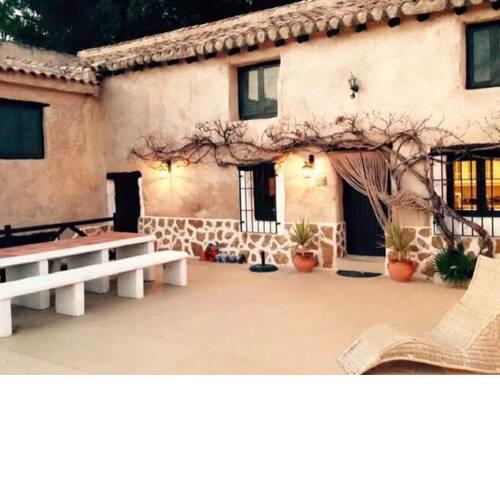 Attractive Villa in Montefrio with Private Swimming Pool