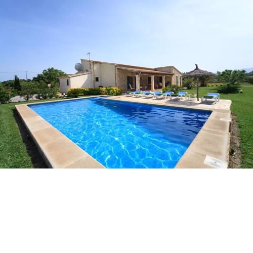 Attractive Villa Pera