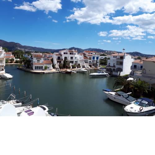 Au Cœur de la Marina Empuria