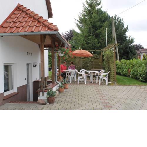 Pretty Apartment in Reddelich near the Sea