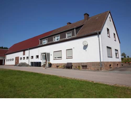 Quiet Farmhouse on Working Farm in Meisburg
