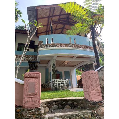 Aussie Inn Bukit Lawang