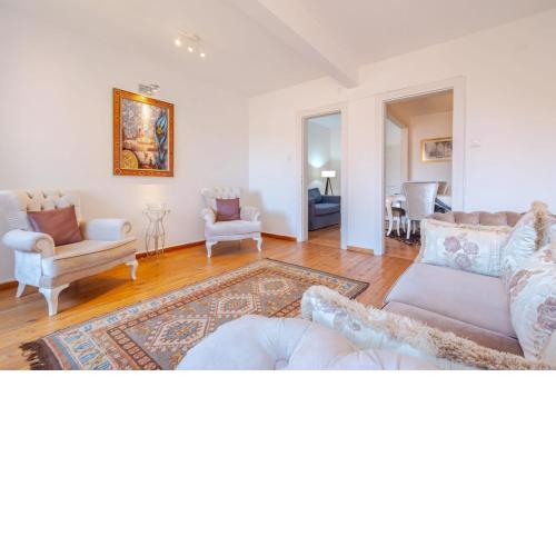 Authentic Flat 750 m to Taksim Square in Beyoglu