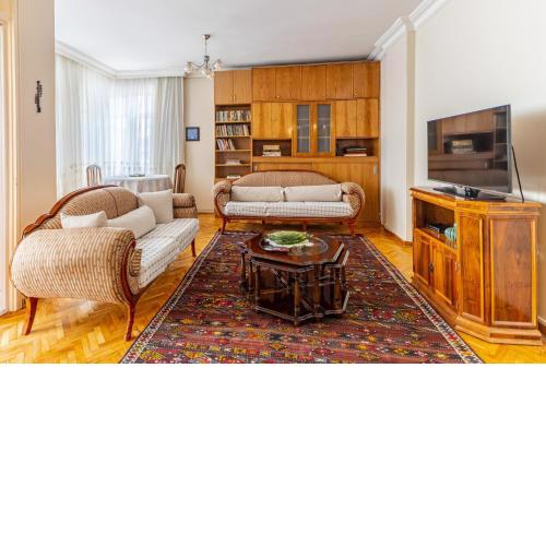 Authentic Flat Near Suadiye Coast in Bostanci