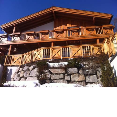 Avenida Panorama Chalets by Alpin Rentals