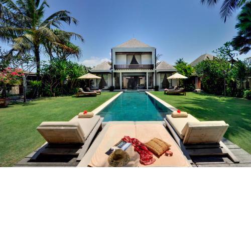Aventus Luxury Beachfront Villa Gianyar