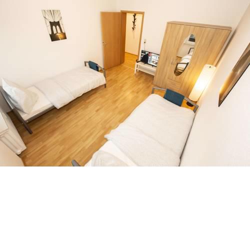 AVR Apartment HOF 11