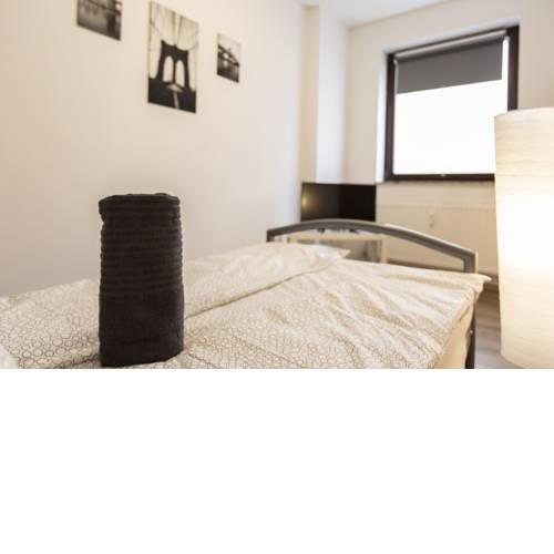 AVR Apartment HOF 1