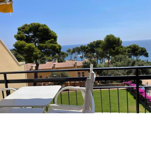 AW-2 CALELLA DE PALAFRUGELL 6Pax