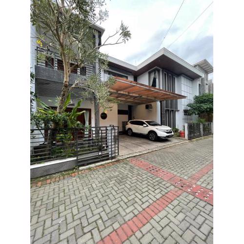 AW Home Stay - Yogyakarta
