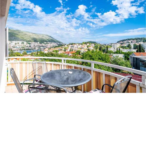 Awesome apartment in Dubrovnik with WiFi and 2 Bedrooms