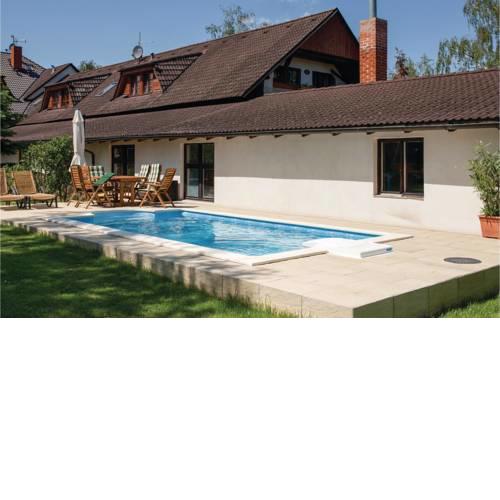 Awesome apartment in Lhotka u Lochovic w/ Outdoor swimming pool and 2 Bedrooms