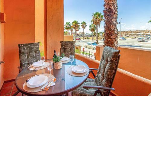 Awesome apartment in Los Alcazares with Outdoor swimming pool, Swimming pool and 1 Bedrooms