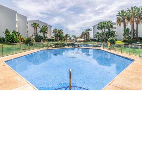 Awesome apartment in Marbella w/ Outdoor swimming pool, WiFi and 3 Bedrooms