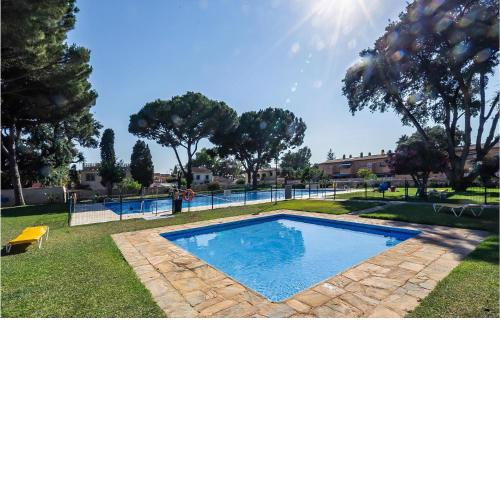 Awesome apartment in Marbella with Outdoor swimming pool and 2 Bedrooms