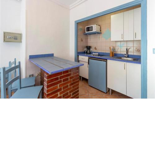 Awesome apartment in Torremolinos with