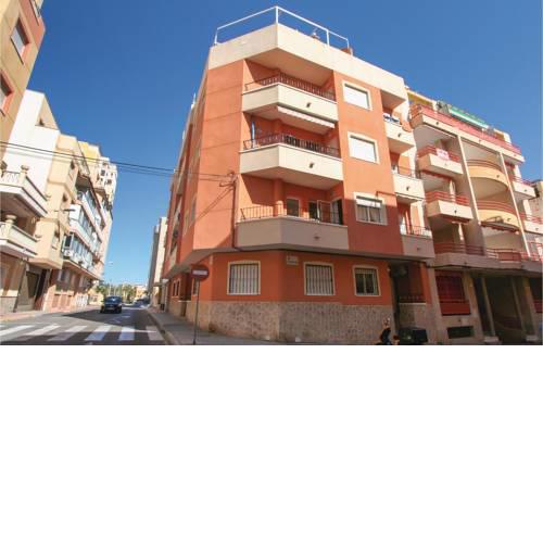 Awesome apartment in Torrevieja w/ 2 Bedrooms