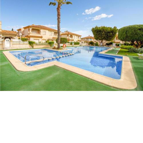 Awesome apartment in Torrevieja with Outdoor swimming pool, WiFi and 2 Bedrooms