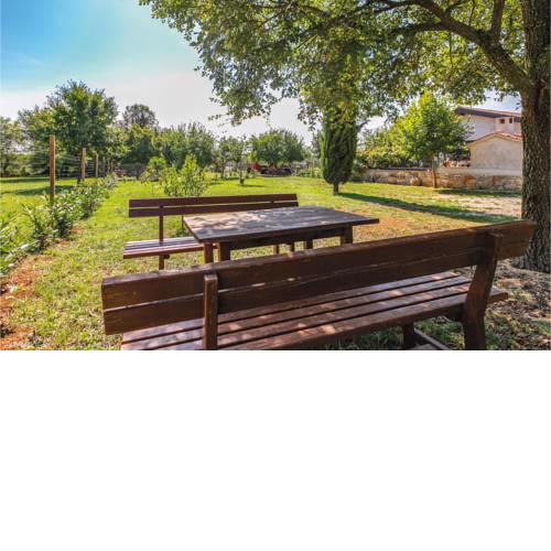 Awesome apartment in Vabriga w/ WiFi and 2 Bedrooms
